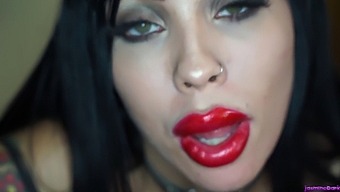High-End Call Girl Gives No Protection During The Sexual Experience